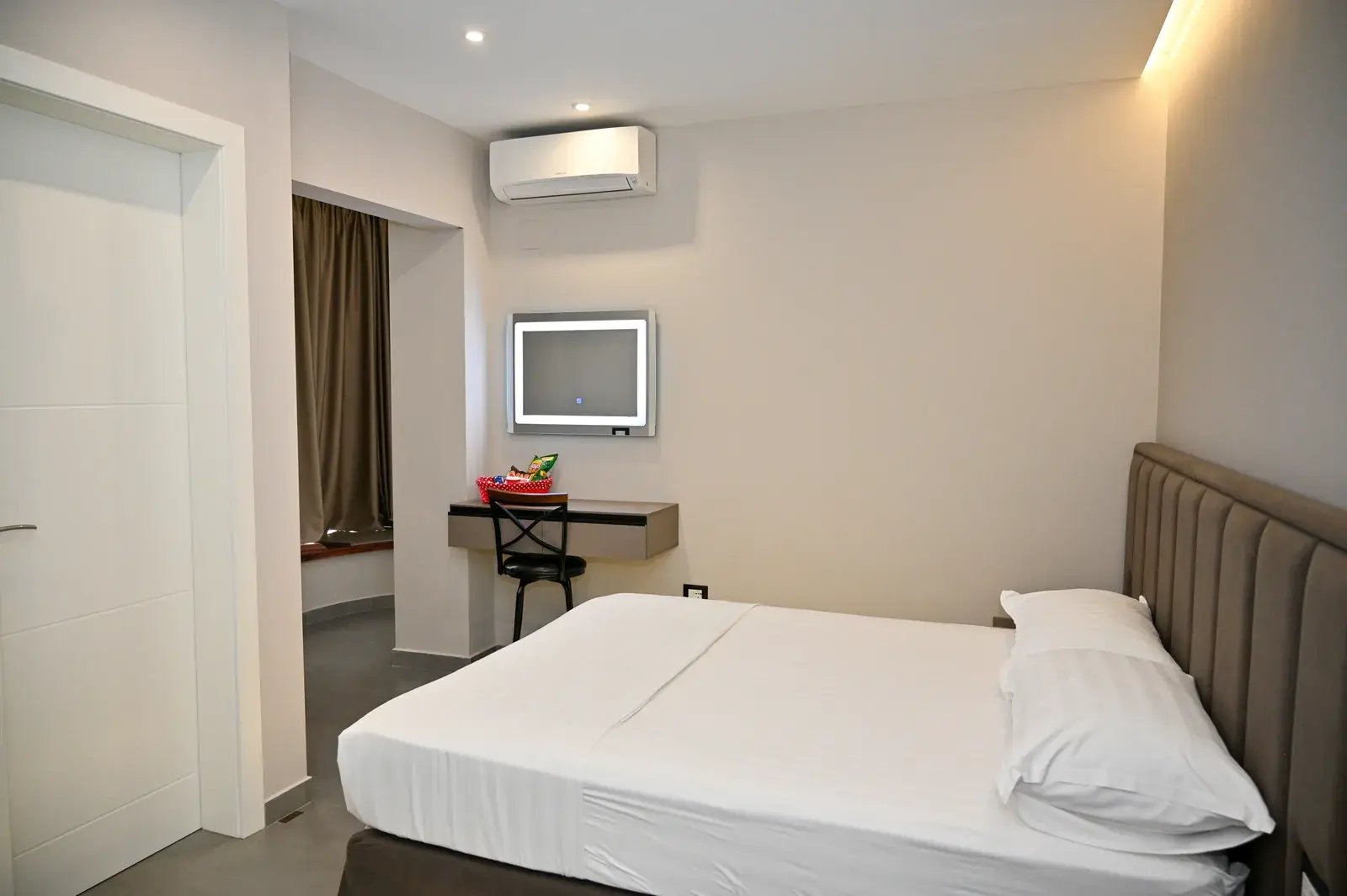 Deluxe Queen Room — deluxe room, Vila Emes, Plazh, Durrës