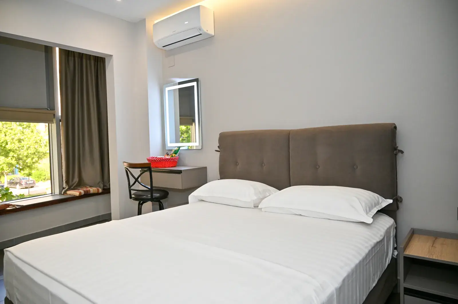 Deluxe King Room — dhomë deluxe, Vila Emes, Plazh, Durrës