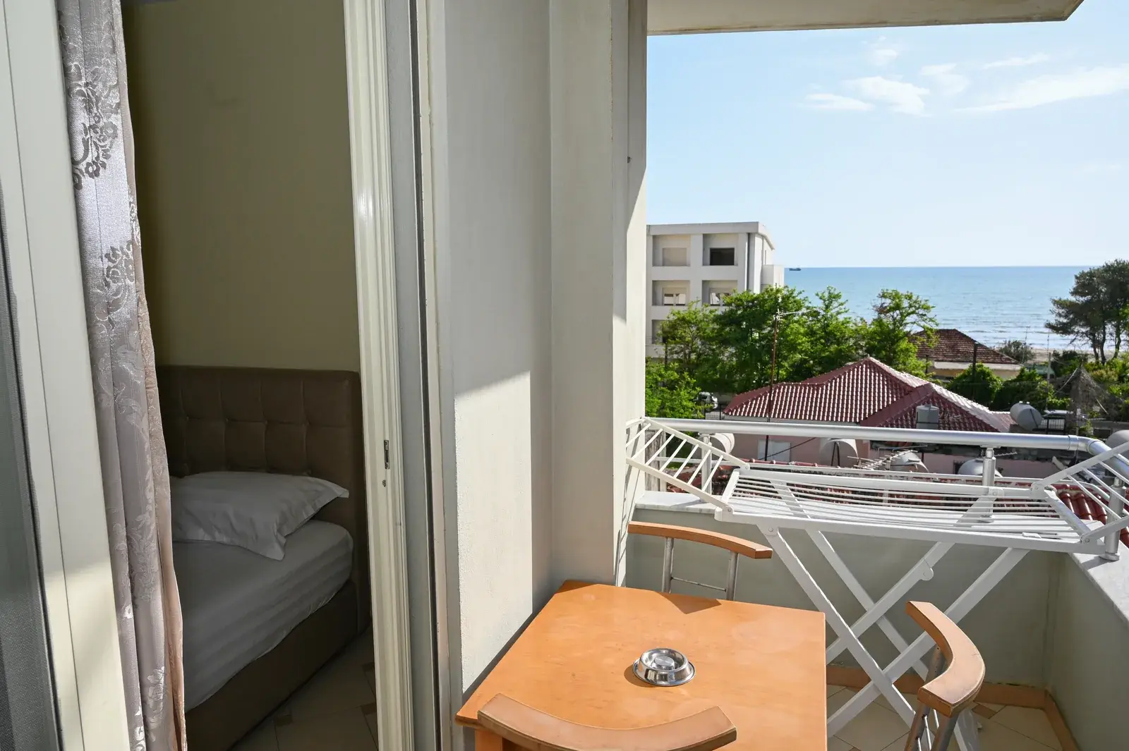 Ballkon me pamje nga deti Adriatik — Vila Emes, Plazh, Durrës